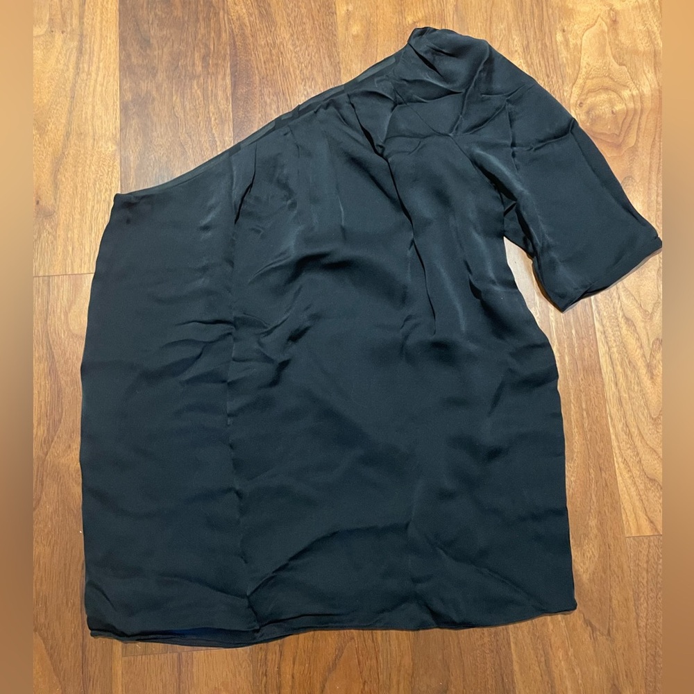 Club Monaco 100% silk One Shoulder Top